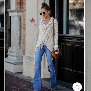 VICI Shawl Fringe - Vanilla - Small